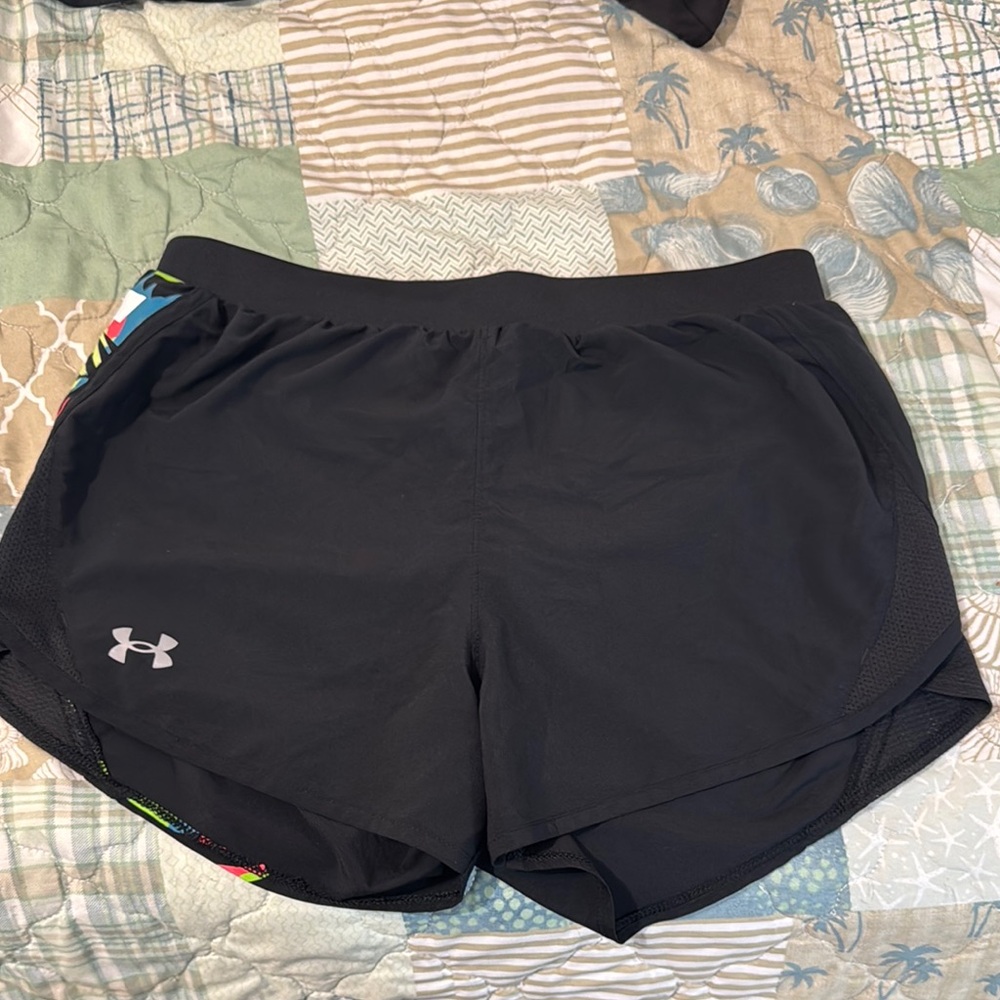 Under Armour Black Athletic Shorts Lightweight Moisture-Wicking